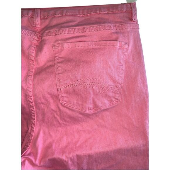 NYDJ lift tuck technology and crop flamingo color 5 pockets size 14 jeans - Picture 6 of 10
